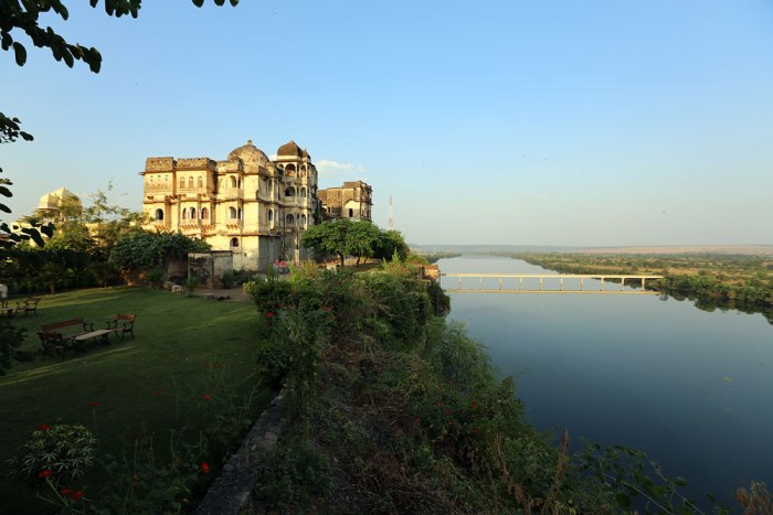 Bhainsrorgarh Fort