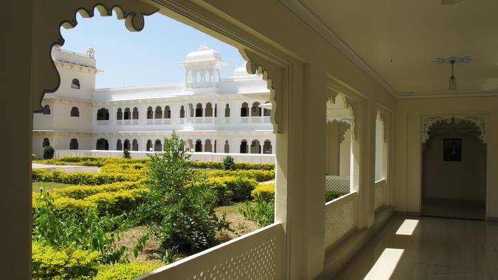  Lake Nahargarh Palace, Chittorgarh - A jüSTa Resort Hotel And Lobby