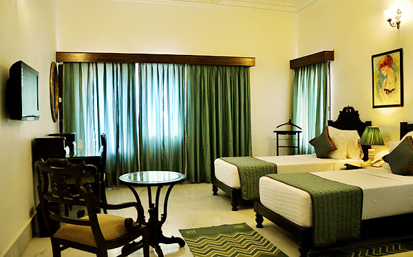 amar kothi udaipur room