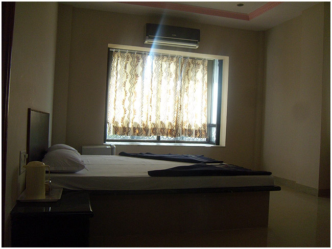 Room at Shree Dwarkesh Hotel, Nathdwara