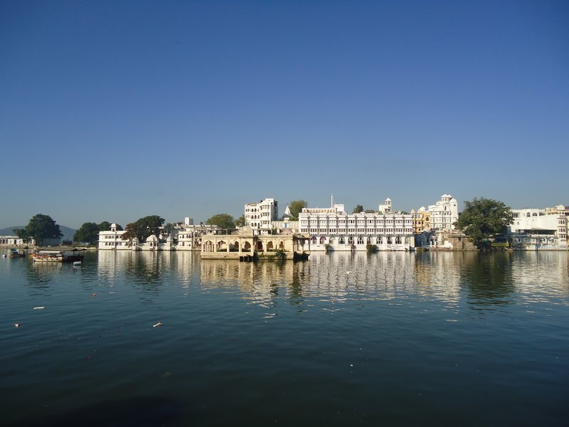 udaipur pichola lake